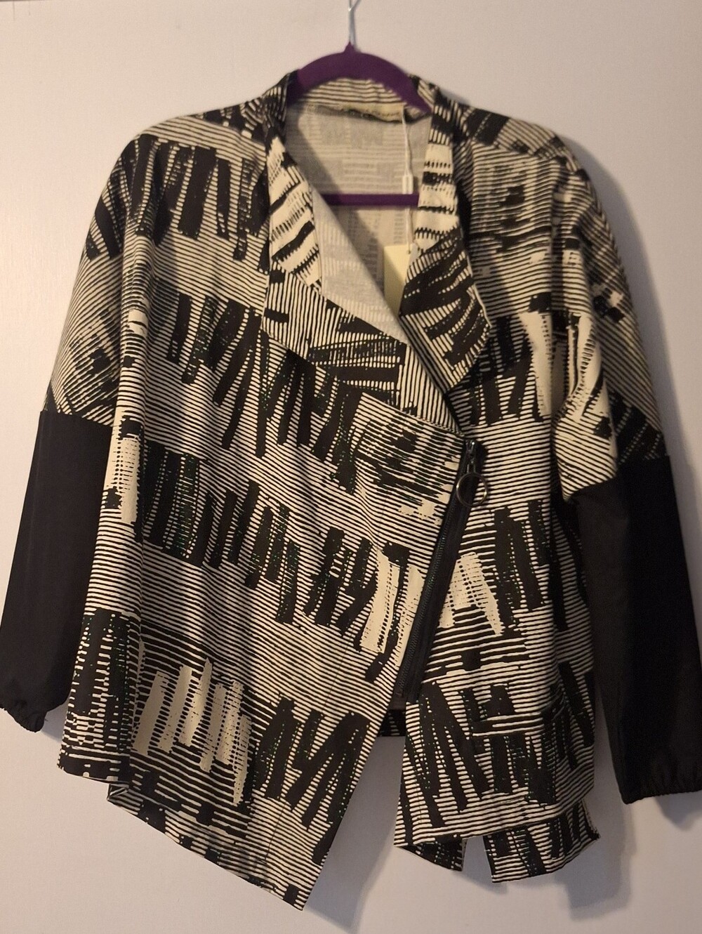 Abstract Asymmetric Blazer. Cotton and Linen